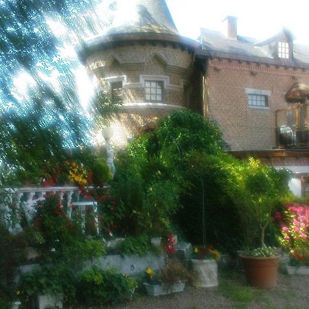Chateau La Tour Du Roy Vervins Exterior photo