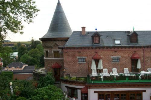 Chateau La Tour Du Roy Vervins Exterior photo